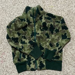 GapKids Camo Fleece Zip Jacket - Size 6-7